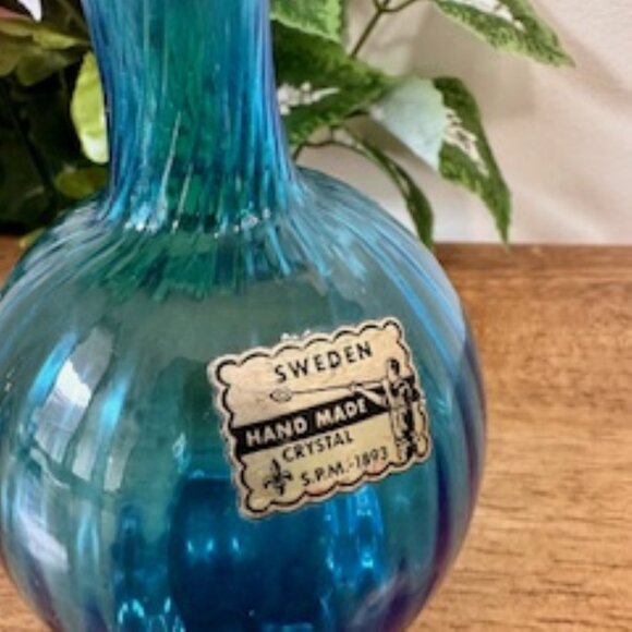 Vintage Czechoslovakian Hand Made Crystal Vase SPM 1893 Blue Ribbed Glass with O - Picture 2 of 6